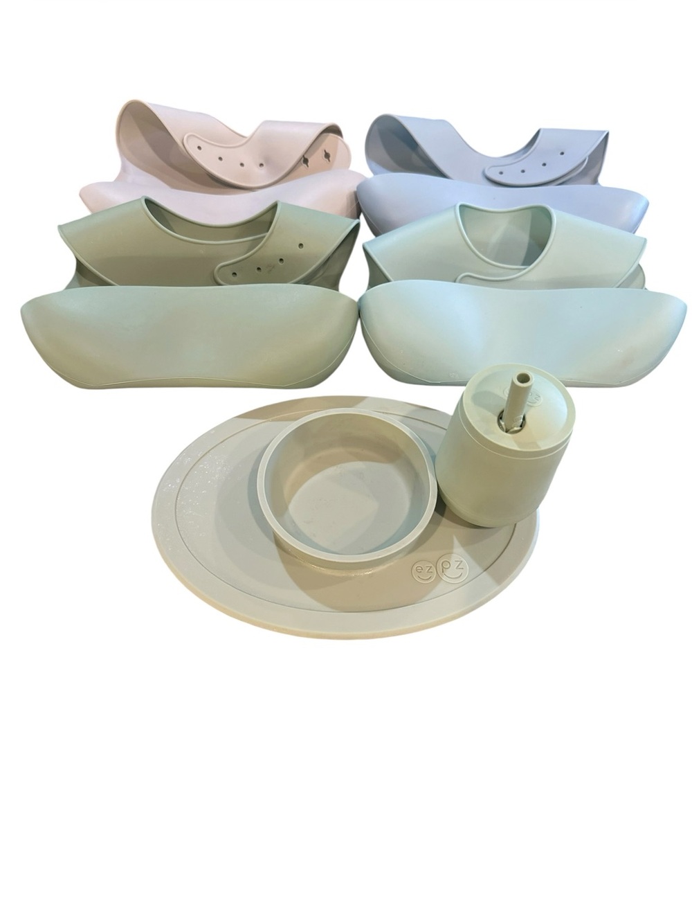 8-Pc Baby Feeding Set: ezpz Mini Cup & Suction Mat + 4 Silicone Bibs